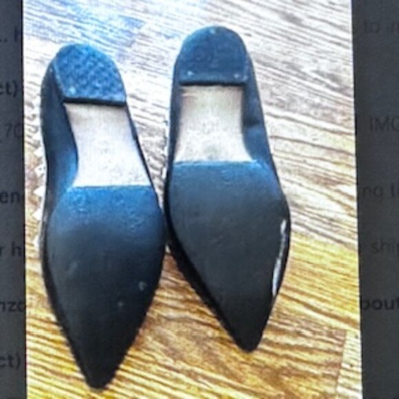 Kaytlin Pan Studded Pointed Toe Ballet Flat Size 8.5 Black with Nude trim - Picture 3 of 3